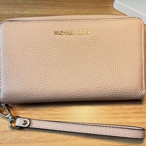 Michael Kors Jetset Travel Wristlet